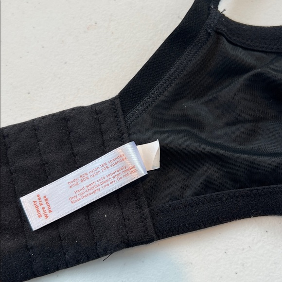 Cacique Simply Wire Free Plunge Black Bra 46C - Picture 4 of 8